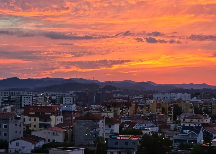 The Cloud شقة تيرانا